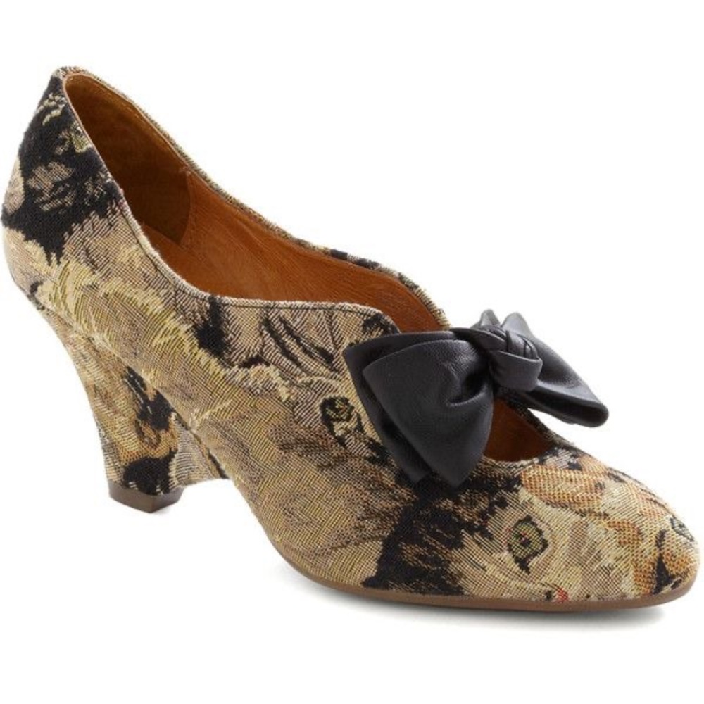 Jeffrey Campbell cat tapestry short heel